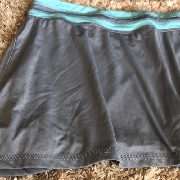 Skort - Picture 2 of 7